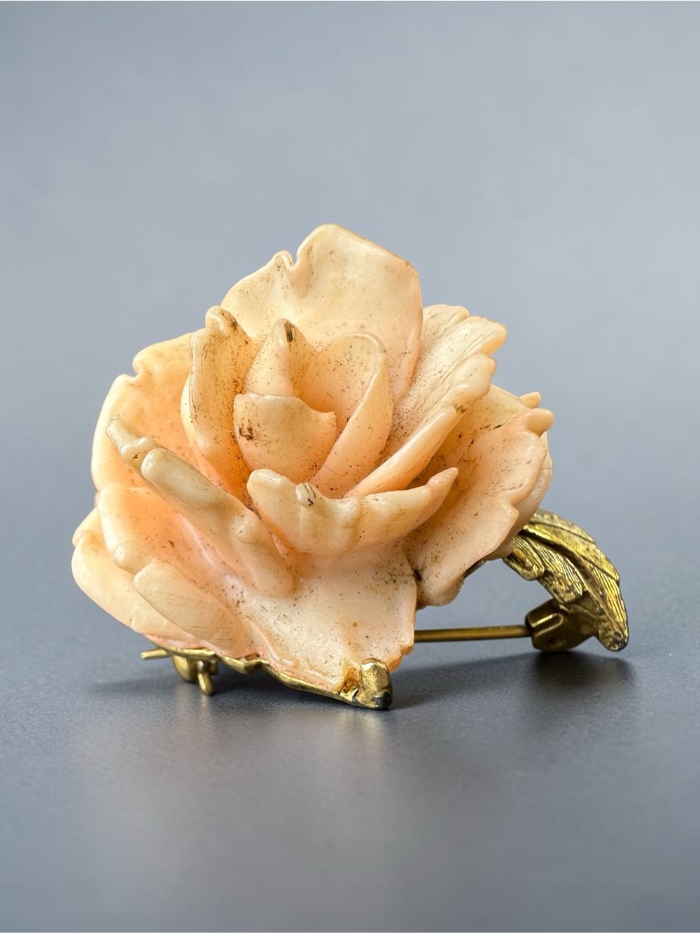 Peach Floral Rose Brooch Pin - Elegant Women's Jewelry